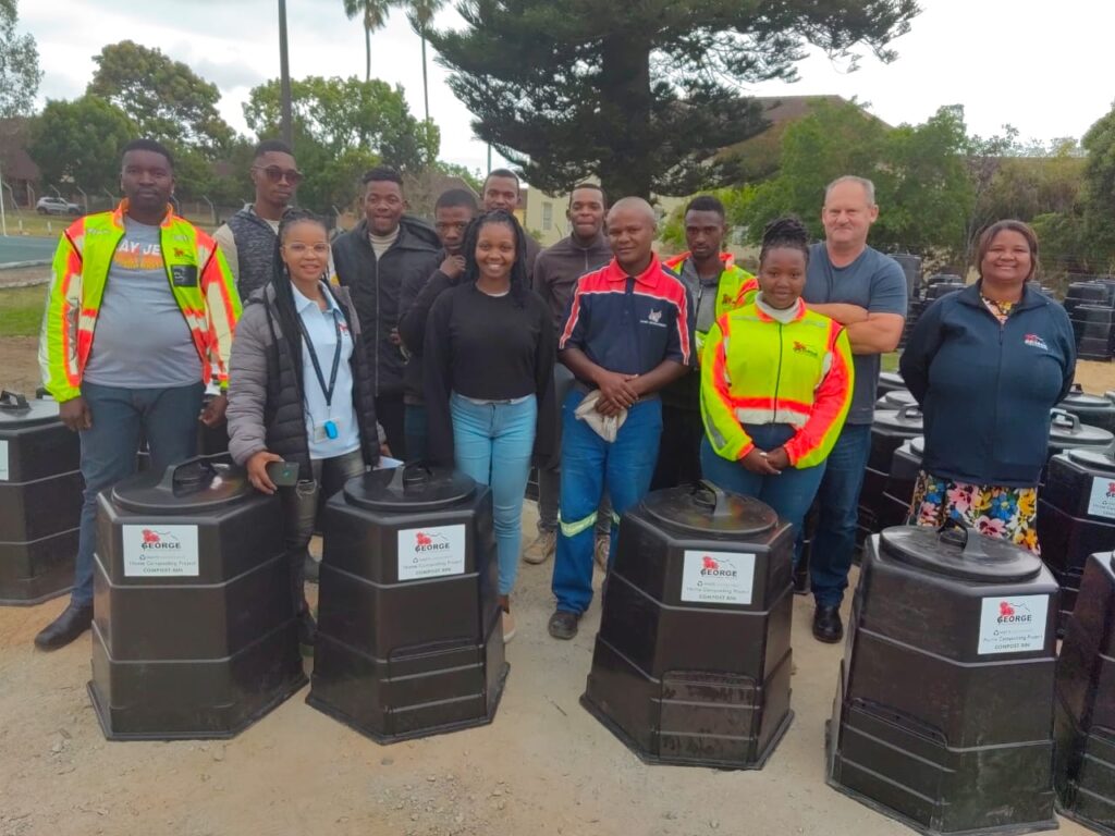 George Municipality handed over 700 home composting bins to residents