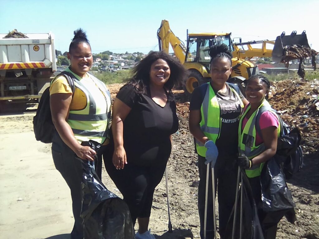 55 750 bags of illegally dumped refuse collected in one month!