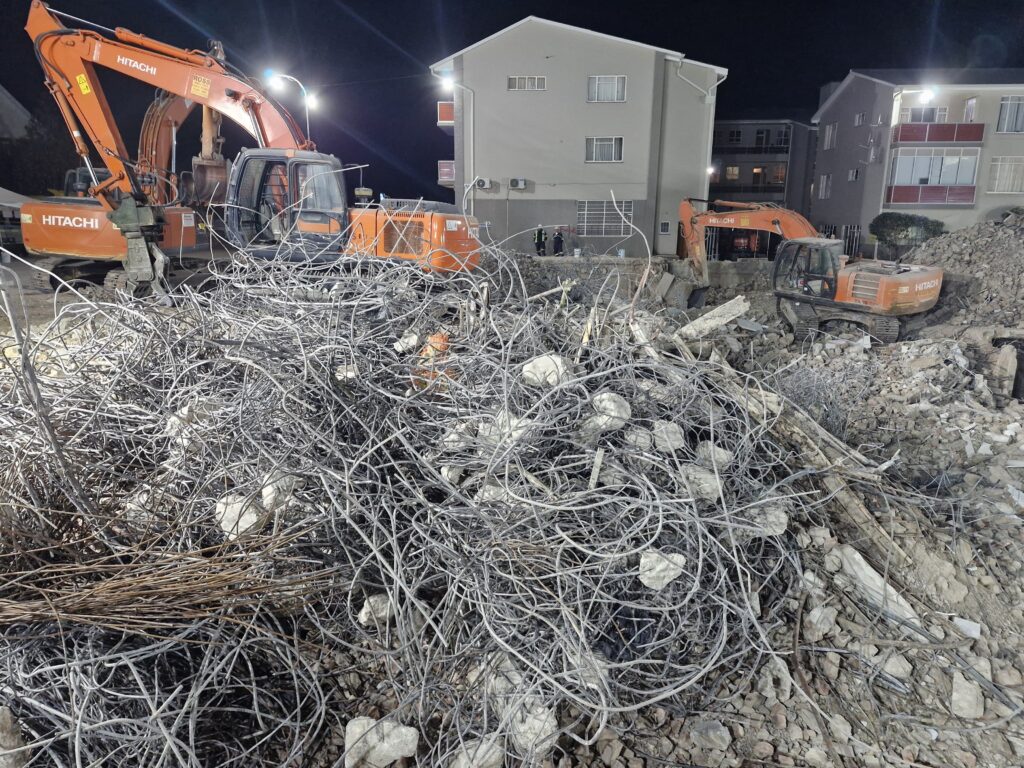 MEDIA STATEMENT: 21:00 Update on Building Collapse Site in George, Western Cape - South Africa